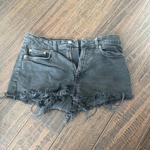 H&M black shorts